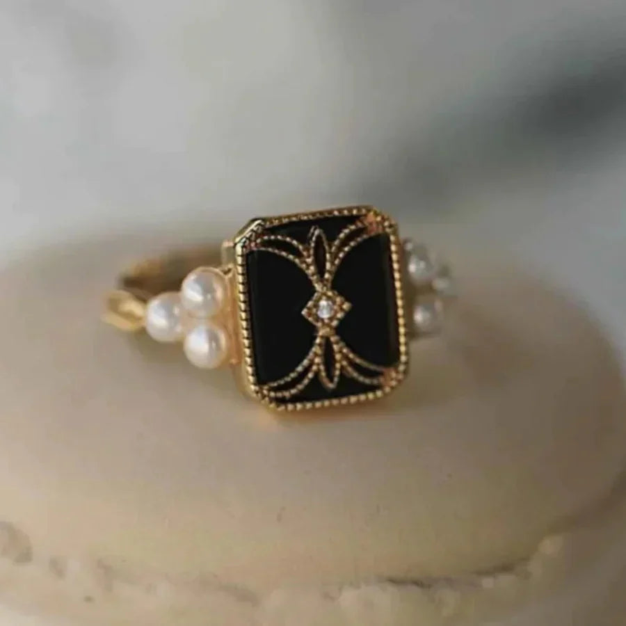 Anillo Dorado de Perla Negra Antiguo | Oro