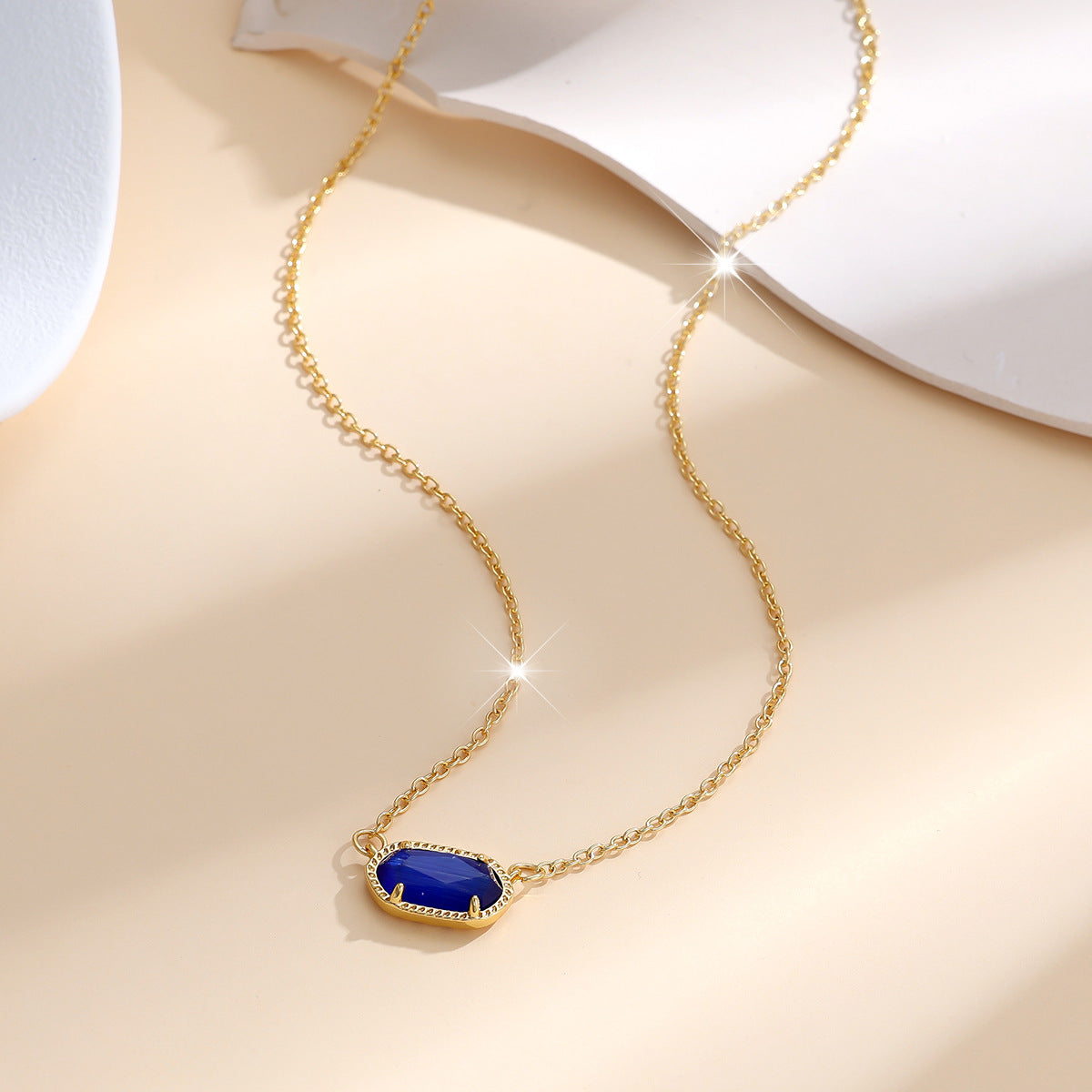 Collar de Zafiro Ovalado Clásico | Oro