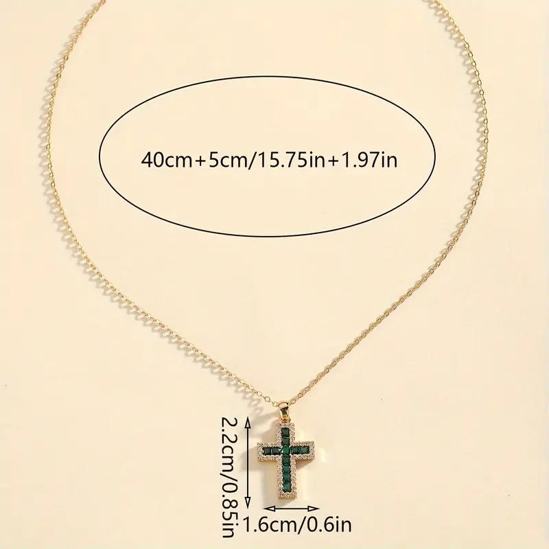 Solene Collar con Dije de Cruz de Esmeralda | Oro