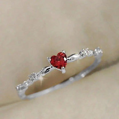 Coralyn Amoura Anillo | Oro Blanco
