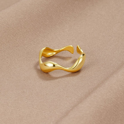 Elyra Anillo Flujo Suave | Oro