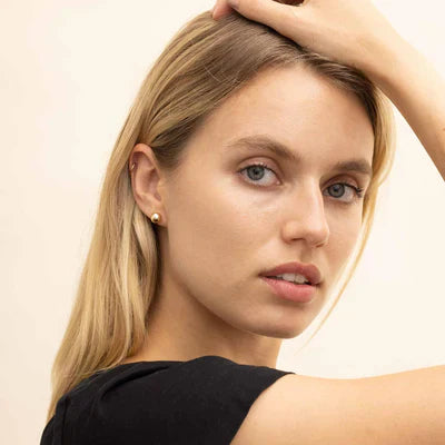 Have a Ball Aretes Stud | Oro Blanco