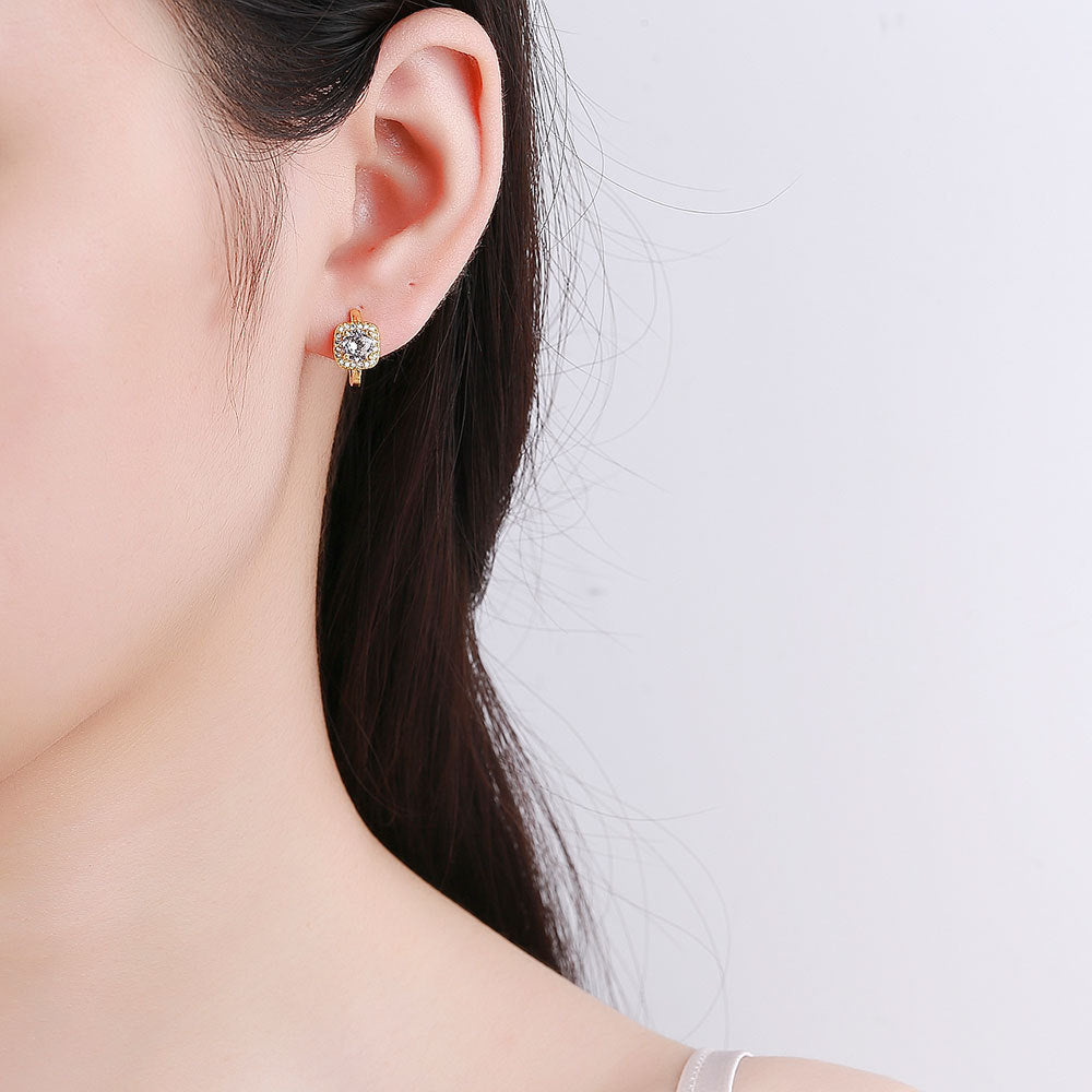 Nadine Aretes Cuadrados | Oro