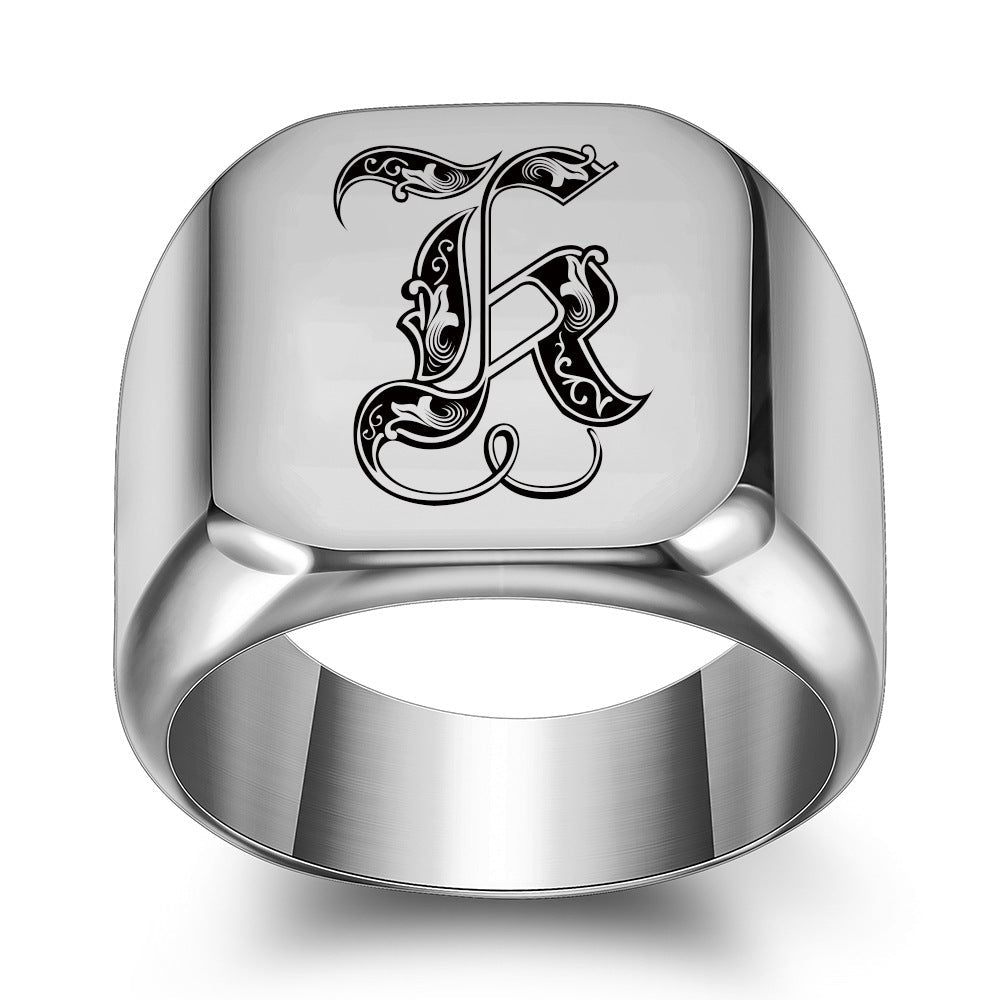 Anillo Clásico con Inicial Noble | Oro Blanco