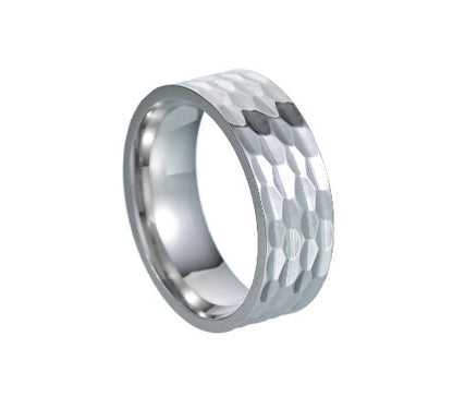 Anillo Martillado Varek | Oro Blanco
