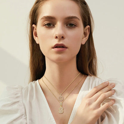 Set de Collar con Inicial Pavé | Oro