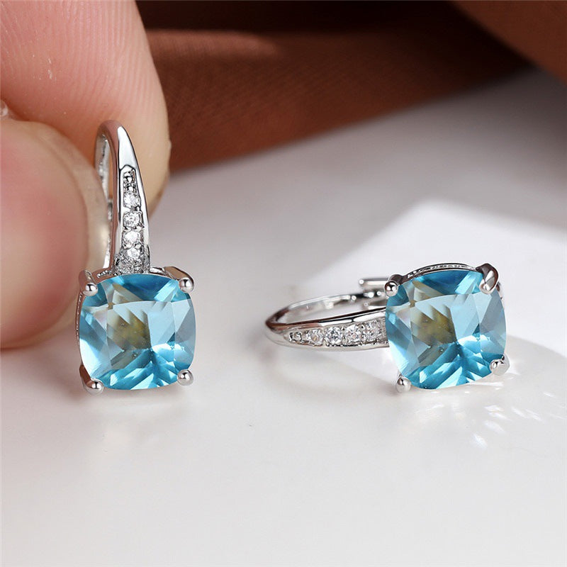 Aretes de Argolla con Piedra Mística | Oro Blanco