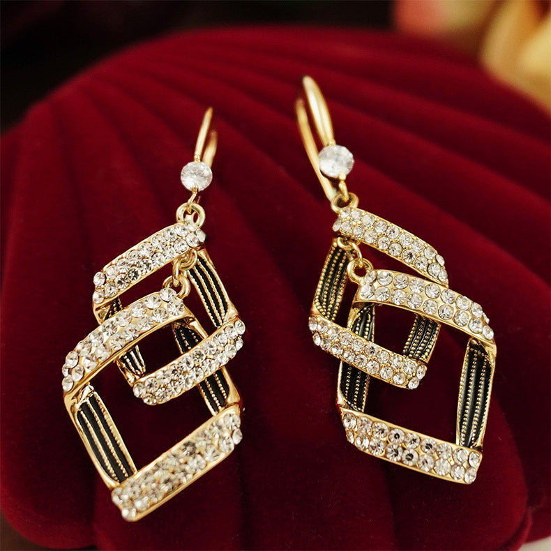 Stella Virelle Aretes en Capas | Oro