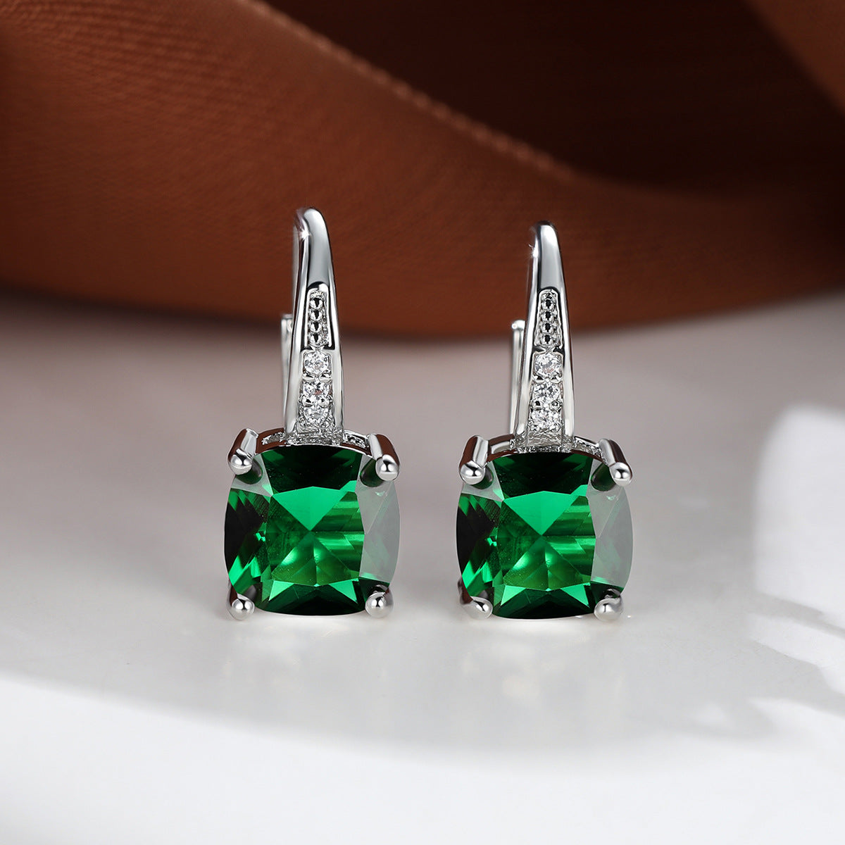 Aretes de Argolla con Piedra Mística | Oro