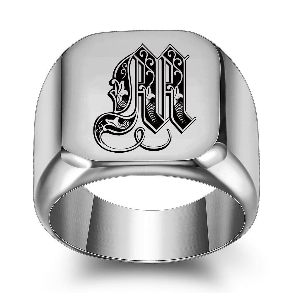 Anillo Clásico con Inicial Noble | Oro Blanco