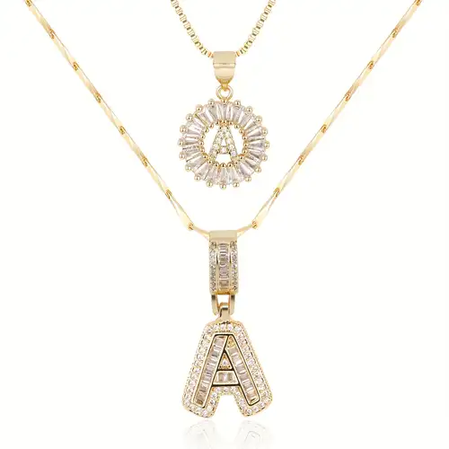 Set de Collar con Inicial Pavé | Oro